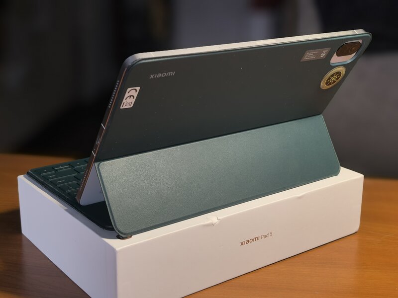 Tableta Xiaomi Pad 5 + tastatura originala